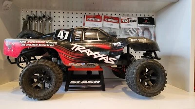 Custom made RC stand for Traxxas Slash 1/10 scale HCG - Image 1 of 4