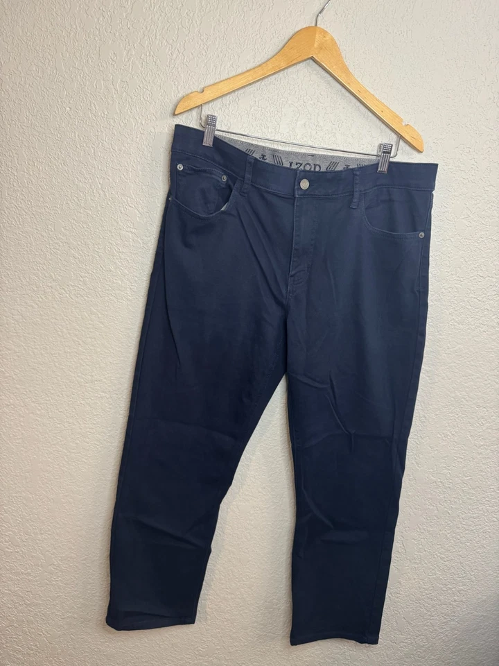IZOD 男式牛仔裤标准版型平底直筒休闲蓝色 36x29 码 — 第 1/4 张图片