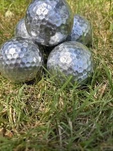 Silver Painted Golf Balls - Picture 1 of 3