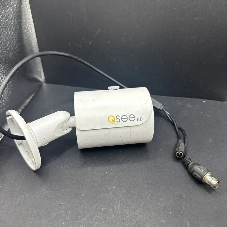 QSEE QCN8045B POE Cameras - 1080P HD IP Security - Image 1 of 4