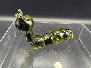 Pisapapeles vintage Pilgrim Glass Green Caterpillar - Imagen 1 de 5
