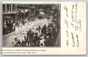Postkarte Rouss Hook and Ladder Company Bohrungen auf Parade Winchester PA 1907 - Bild 1 von 3