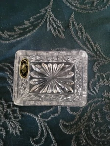 Caja de baratijas abierta de cristal transparente con lados de diamante Starburst parte inferior Taiwán - Imagen 1 de 3