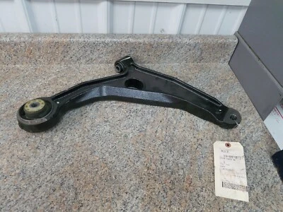 Brazo de control derecho Mopar genuino 5085408AK NOS Foto 1 de 4