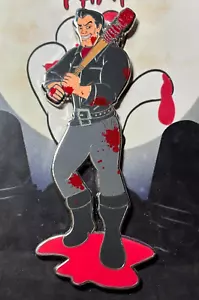 The Disney Dead Walking Gaston als Negan mit blutigem Baseballschläger Fantasy Pin - Bild 1 von 2