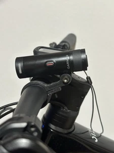 Faro Garmin Varia UT800 / Montaje de manillar GoPro - Imagen 1 de 3