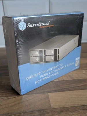 Silverstone SST-FS204B 4 x 2.5inch SAS/SATA Drives to 5.25inch Bay Front Storage - Image 1 of 4