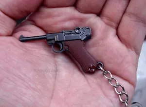Minipun MGC LUGER P-08 Pistole Vollmetall Schlüsselanhänger Spielzeug Geschenk 5 cm - Bild 1 von 2