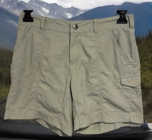 Columbia Womens Cargo   Shorts Green Mid Rise Pockets Nylon Size 6 Hiking - Picture 1 of 10