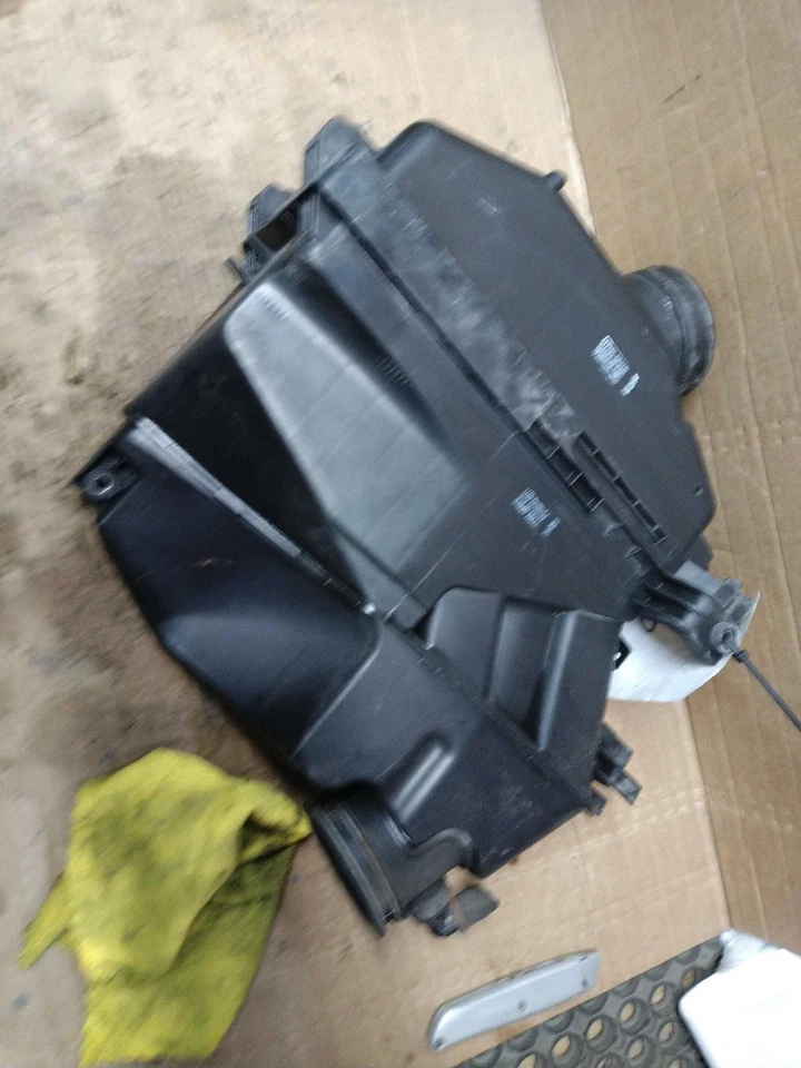 2013 Toyota Tacoma Used OEM Air Cleaner Assembly 4.0L Grey 211k Miles Foto 1 de 3