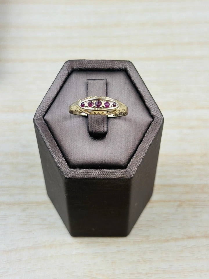 vintage 9ct gold ruby  Rings , Hallmarked  - Image 1 of 4
