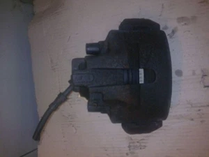 PINZA DE FRENO DELANTERA DERECHA Ford Mondeo II - Imagen 1 de 2
