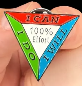 Pin Brooch Lapel Motivational Triangle Red Blue Green 100% Effort Lapel Pin - Picture 1 of 4