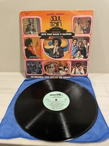 Soul Train / Hits That Made It Happen LP (AVII 8005) 1973 - Picture 1 of 11
