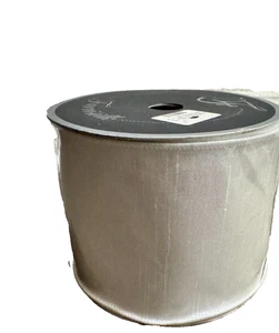 Nastro natalizio iridescente bianco Farrisilk 4 pollici per 10 iarde - nuovo - Foto 1 di 6