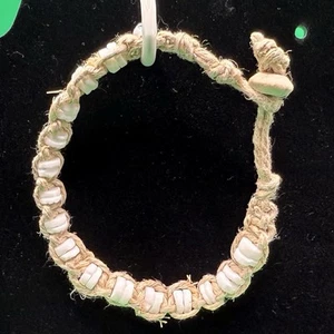 90'S Style Hawaiian Faux Shell Bead Cord Twine Bead Bracelet Surf Skate 8” L - Picture 1 of 1