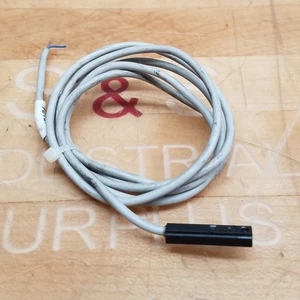 SMC D-Y59B Inline Magnetic Auto Swtich Sensor for Pneumatics - USED - Picture 1 of 3