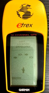 GARMIN eTREX H HIGH SENSITIVITY GPS NAVIGATOR UK - Picture 1 of 6