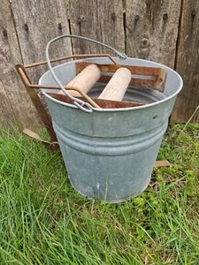 Vintage Wash Mop Galvanized Metal Bucket Wood Rollers Farmhouse Country (b97) - Picture 1 of 24