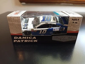 1/64 NASCAR 2017 DANICA PATRICK CODE 3 LIONEL - Picture 1 of 2
