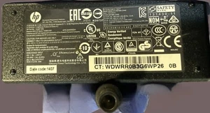 HP HSTNN-CA40 45W 19,5V 2,31A 744893-001 744481-002 schwarz Stecker gebraucht - Bild 1 von 1
