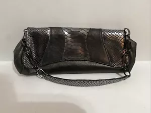 Bolso de mano Via Spiga de cuero plateado metálico correa para el hombro o bolso de mano - Imagen 1 de 5