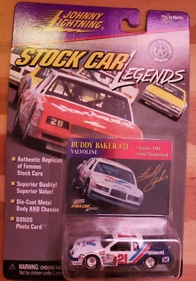 #21 Buddy Baker Valvoline 1984 Johnny Lightning Stock Car Legends 1/64 Foto 1 de 2