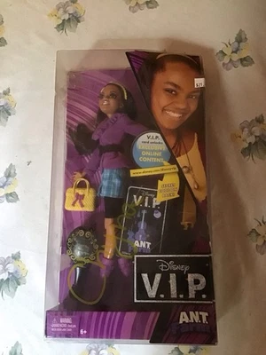 Совершенно новый DISNEY канал муравей A.N.T. ФЕРМА Чайна Паркс Mattel V.I.P. Игрушечная кукла VIP - Изображение 1 из 4