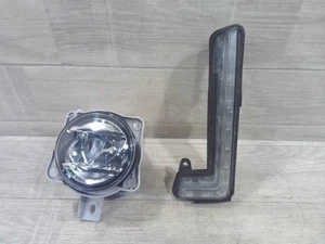 DAIHATSU Move 2017 DBA-LA160S Light 右Fフォグ,デイライトセット [Usado] [PA117457110] - Imagen 1 de 4