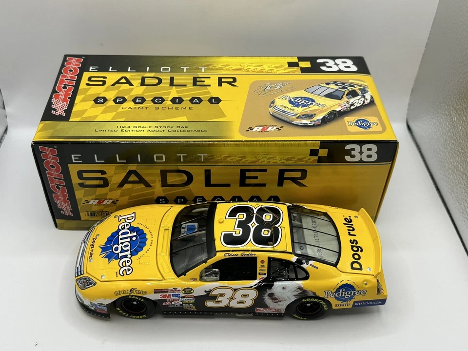 Acción 1:24 Esquema de Pintura Especial Elliott Sadler #38 Pedigree 2006 Foto 1 de 3