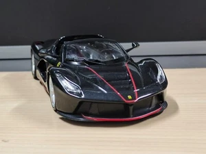 Ferrarira LaFerrari Alloy model sports car 1:24 black - Picture 1 of 4