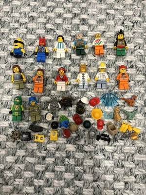 Lego Minifigures Mini Figures Lot - Hats & Accessories - Minion Batman & More - Image 1 of 3