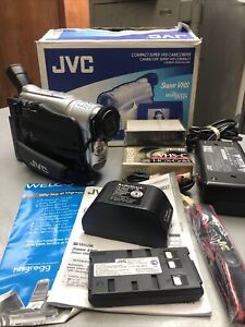 JVC GR-SXM37u Super VHS-C Camcorder Video Camera Transfer Bundle TESTED