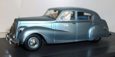 Matrix 1/43 Scale resin - MX42101-021 Austin A135 Princess II DS3 VP 1960 blue - Image 1 of 4