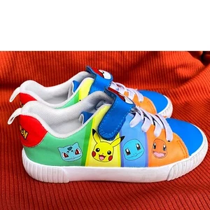H&M Pokemon Sneaker Turnschuhe Pikachu Charmander Bulbasaur Squirtle Größe 11 - Bild 1 von 6