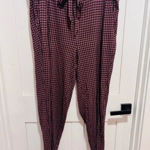 Torrid Premium Ponte Bürotasche Taille konische Hose Herringbone lila 2X - Bild 1 von 6