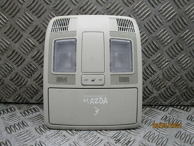 Mazda 3 SE 2015 navegación D 5 puertas techo interior lectura confort panel de luz KD4969971 Foto 1 de 4