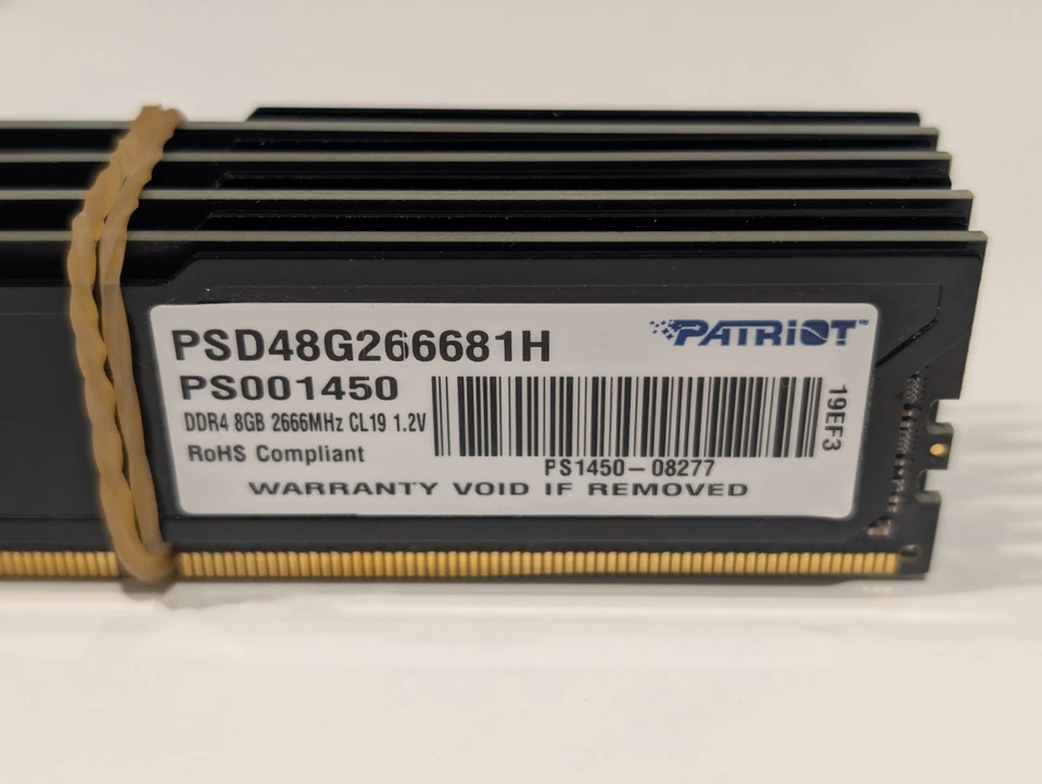 Memoria Ram 32GB 4x8GB DDR4 Patriot 2666MHz USATA vendo perchè sost. con 64GB - Immagine 1 di 1
