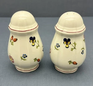 VILLEROY & BOCH Porcelain PETITE FLEUR Multicolor Flowers SALT & PEPPER SHAKERS - Picture 1 of 7