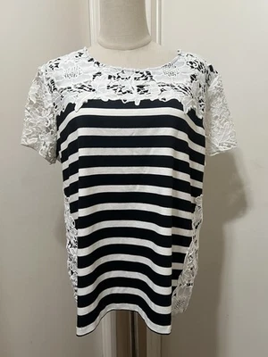 Blusa Top New York & Company Detalle Crochet Negro Blanco Talla XL Manga Corta Foto 1 de 4