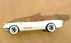 Hot Wheels Ford Mustang Convertible 1983 With White Walls - Picture 1 of 6