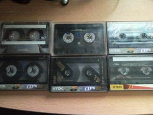 a elegir pack 4 minidisc 60´ o 6 cintas cassette position normal varias marcas - Imagen 1 de 3