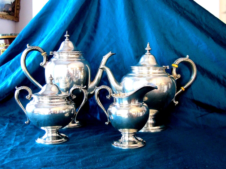 JUEGO DE CAFÉ TÉ 4 PIEZAS PLATA ESTERLINA ABEDUL 61,16 Tr Oz. 1902 gr sin chatarra Foto 1 de 4