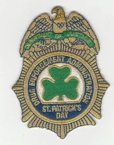 Souvenir Drug Enforcement DEA St Patrick's Day Aufnäher mit Kleeblatt Mitte - Bild 1 von 2