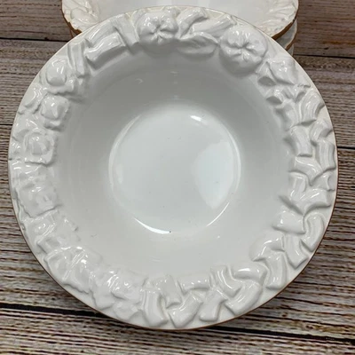Juego de 4 cuencos para pasta Antica Fornace blanco en relieve con adornos florales hechos en Italia Foto 1 de 4