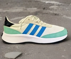 Size 9.5 OG throw back Adidas "White/Blue/Green" 70's style Running Shoe - Picture 1 of 19