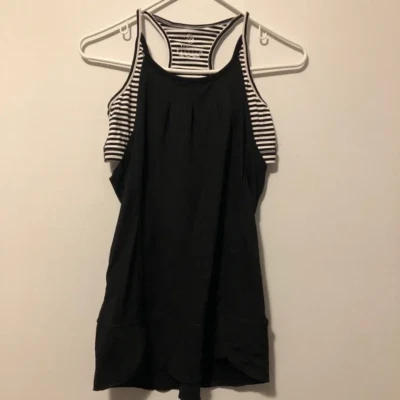 Camiseta sin mangas sujetador deportivo MPG. Talla mediana. Foto 1 de 4