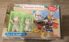  SYLVANIAN FAMILIES 4870 Day at the Seaside - 2 Figures / 35 Pieces Epoch Japan