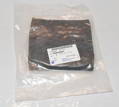 NOS 96942681 GM Vacuum Hose Insulator OEM - C112 - Image 1 of 4