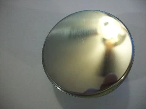 FMR UNIVERSAL 15 LBS TAPA RADIADOR, ALUMINIO PULIDO, CHEVY MOPAR FORD, HOT ROD - Imagen 1 de 3